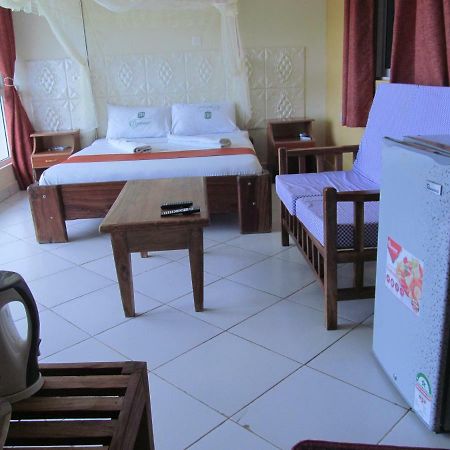 Diplomat Diani Beach Resort Екстер'єр фото