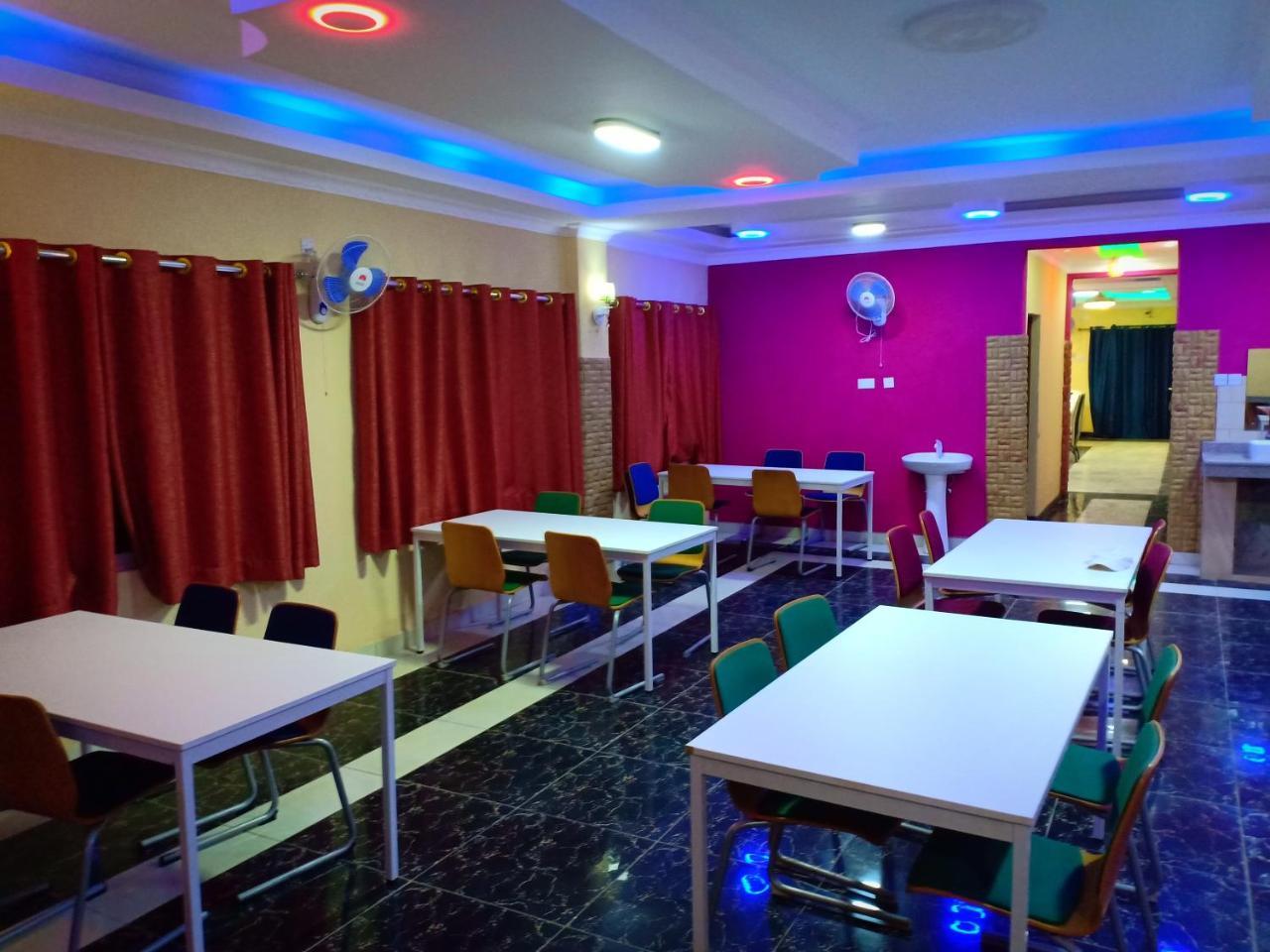 Diplomat Diani Beach Resort Екстер'єр фото