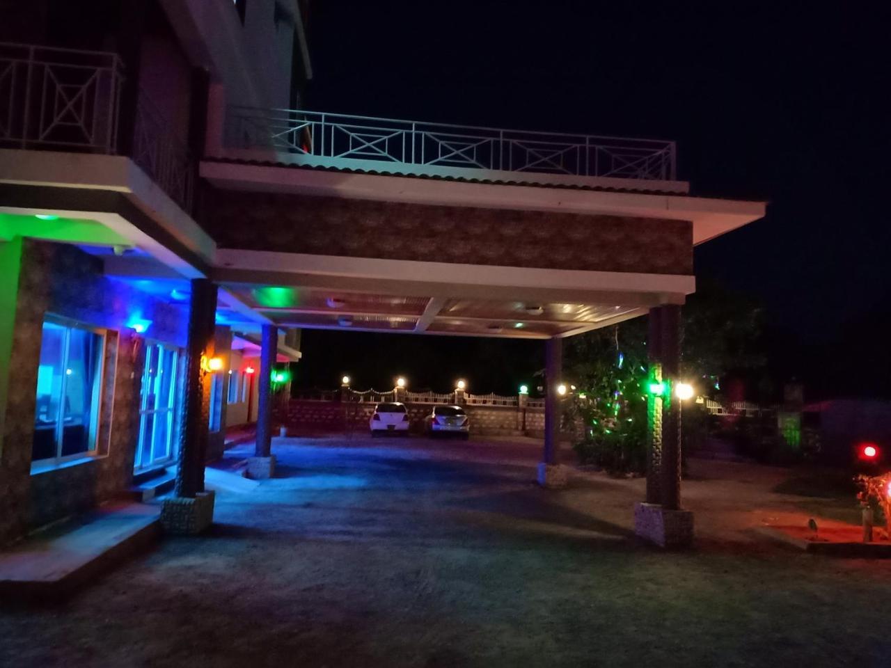 Diplomat Diani Beach Resort Екстер'єр фото