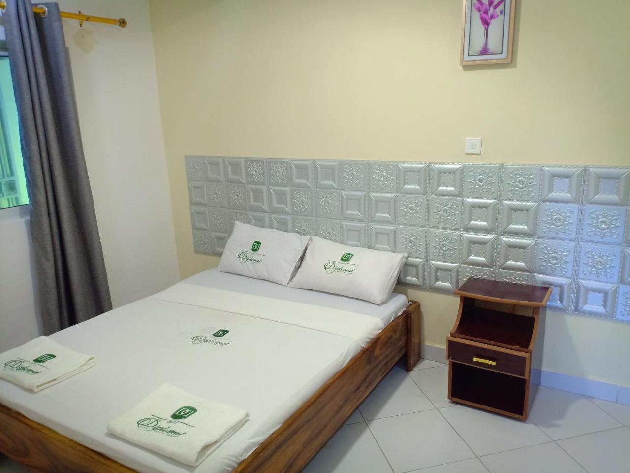 Diplomat Diani Beach Resort Екстер'єр фото